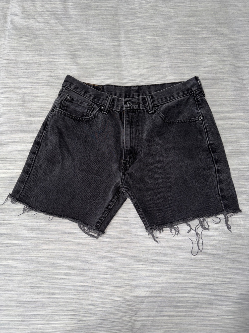 Levi’s Strauss Women’s Black Cutoff 5in inseam Denim Shorts 33 waist